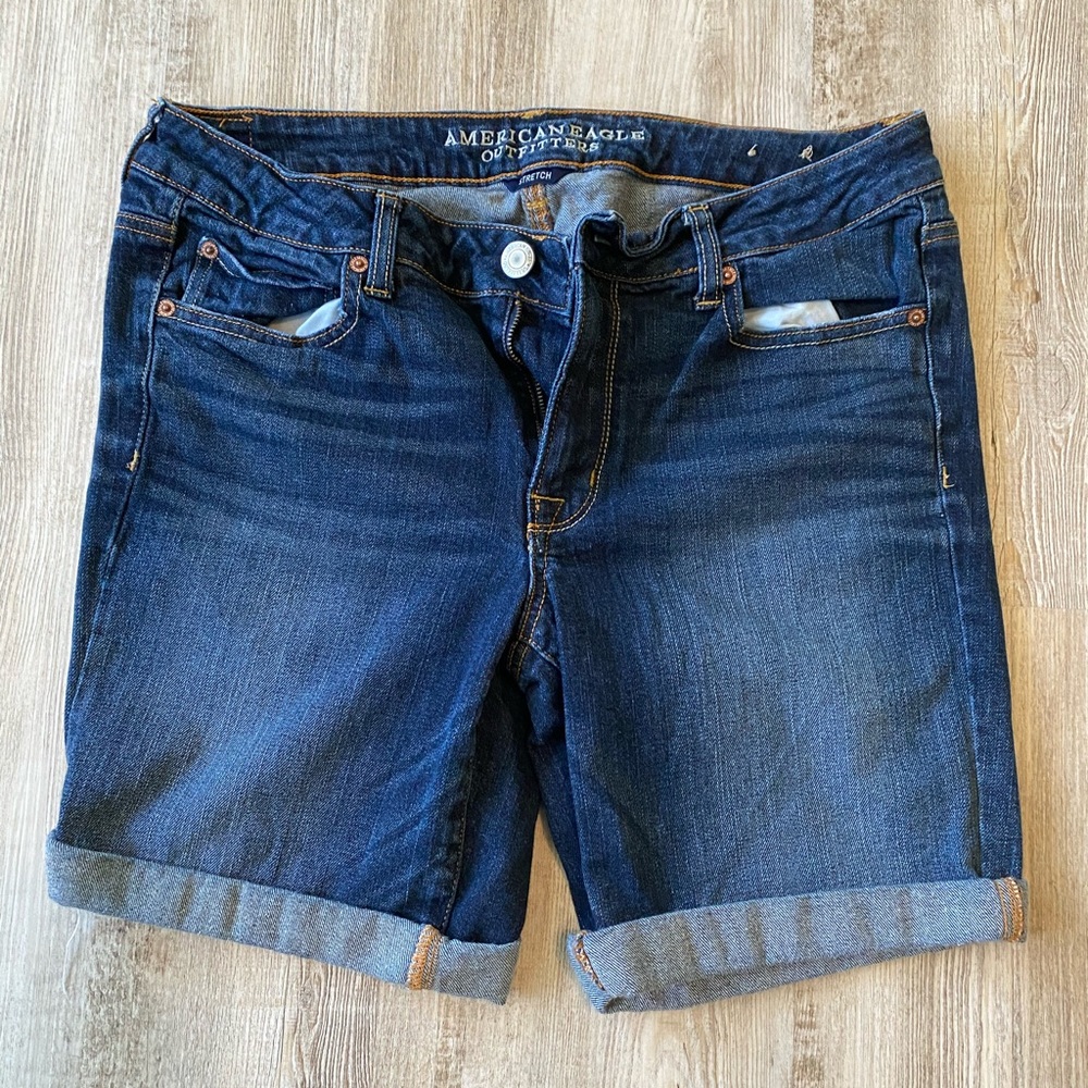 Skinny Bermuda Shorts
